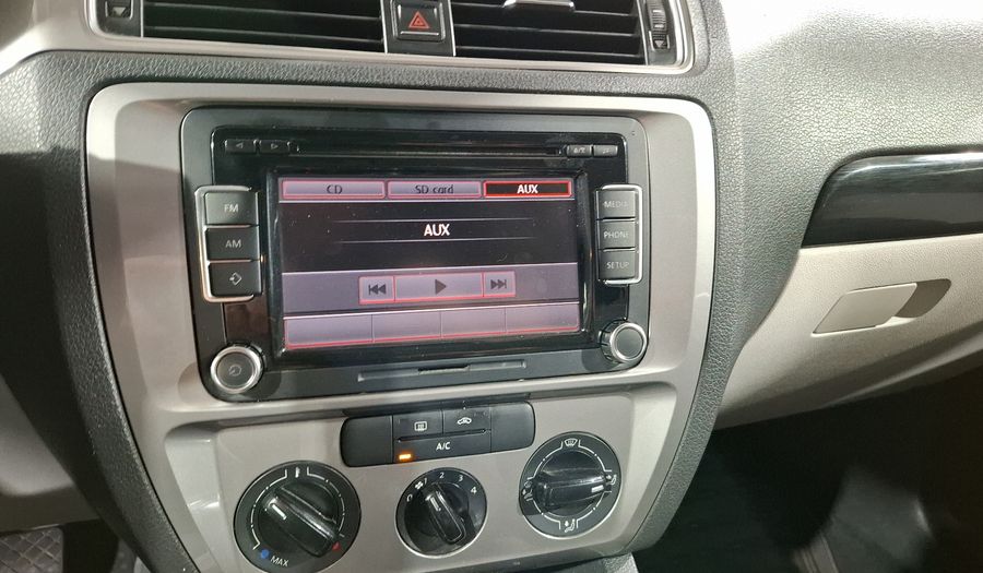 Volkswagen Jetta 2.0 LIVE TIP. Sedan 2016