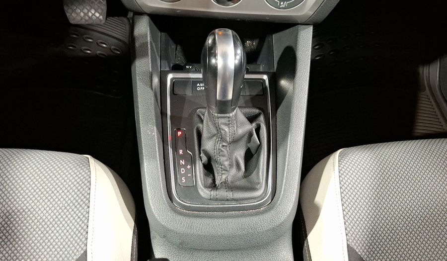 Volkswagen Jetta 2.0 LIVE TIP. Sedan 2016