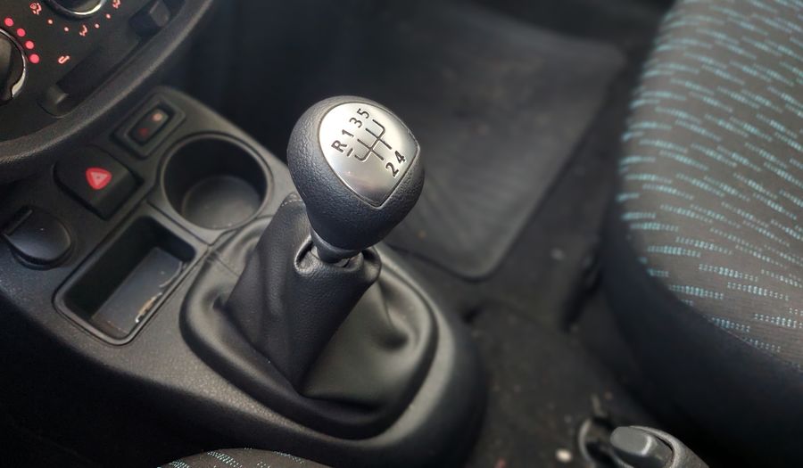 Renault Clio 1.1 CONFORT PACK Hatchback 2015