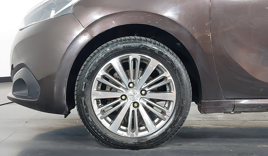 Peugeot 208 GRIFFE Hatchback 2017