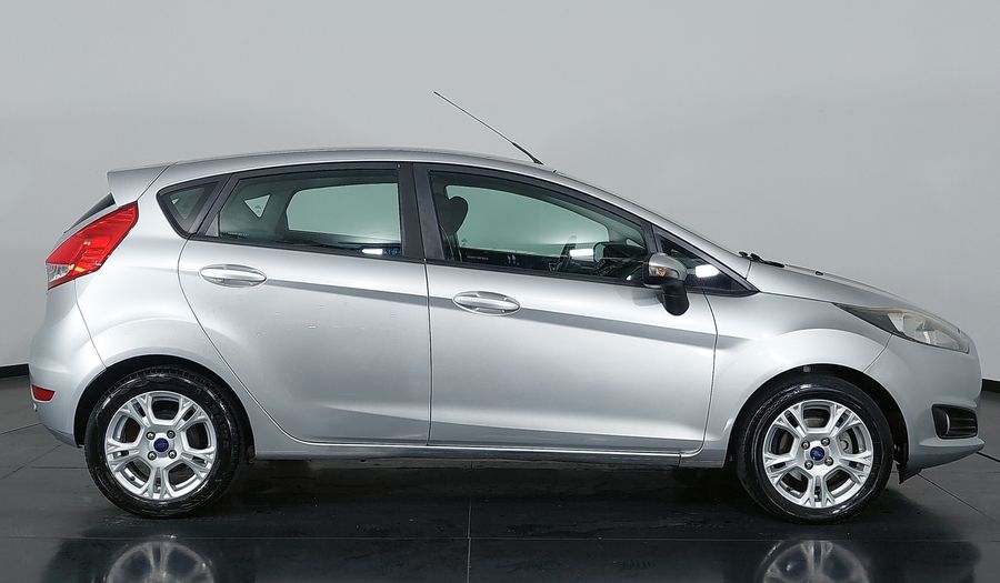 Ford Fiesta SE HATCH Hatchback 2016