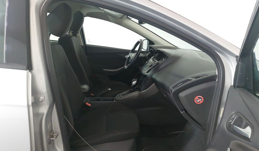 Ford Focus SE FASTBACK Sedan 2018