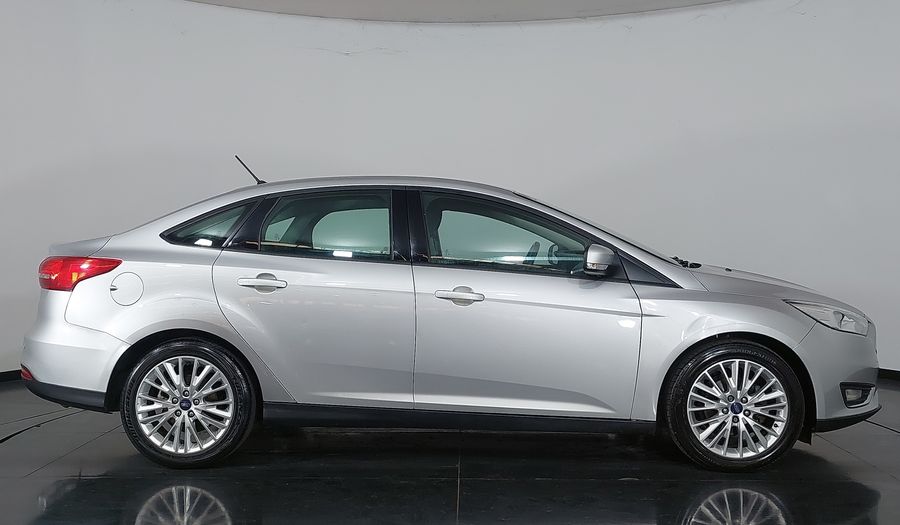 Ford Focus SE FASTBACK Sedan 2018
