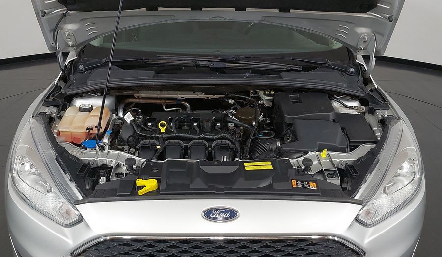 Ford Focus SE FASTBACK Sedan 2018