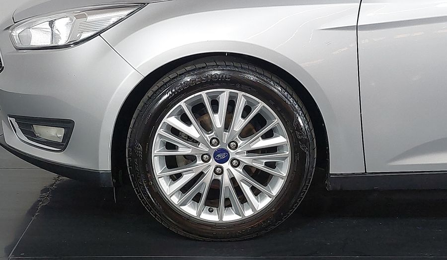 Ford Focus SE FASTBACK Sedan 2018