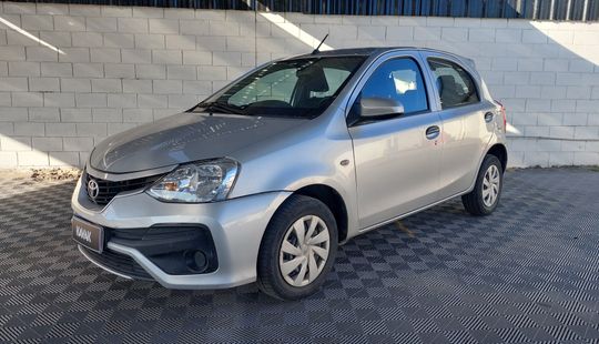 Toyota • Etios