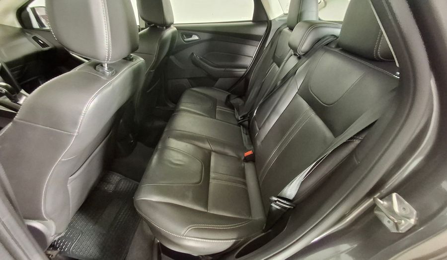Ford Focus 2.0 SE POWER SHIFT Hatchback 2015