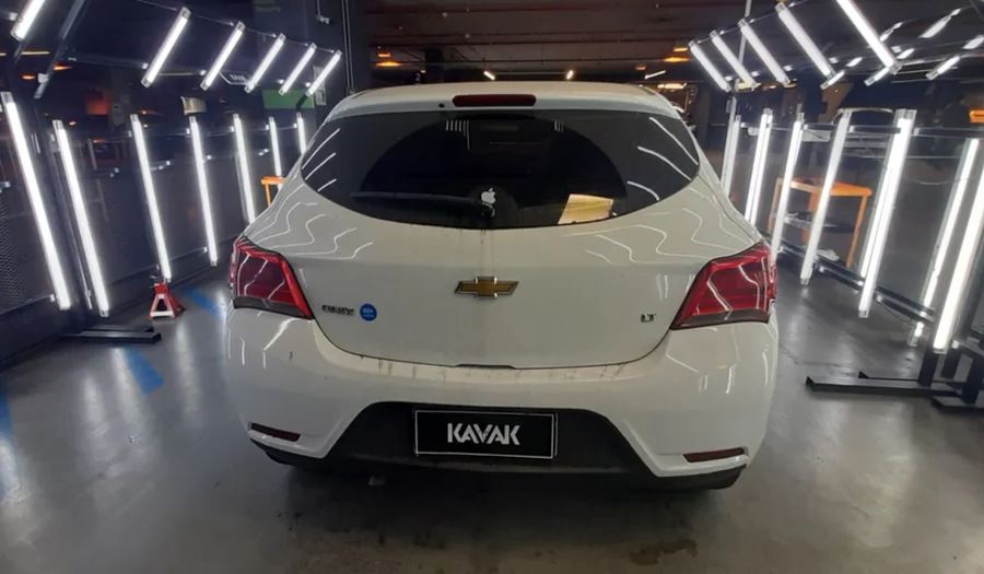 Chevrolet Onix 1.4 LT Hatchback 2018