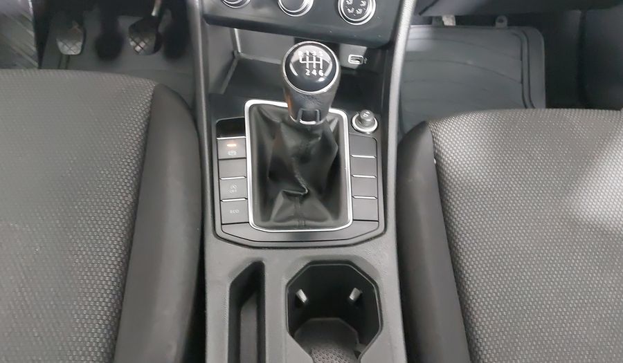 Volkswagen Jetta 1.4 COMFORTLINE Sedan 2019