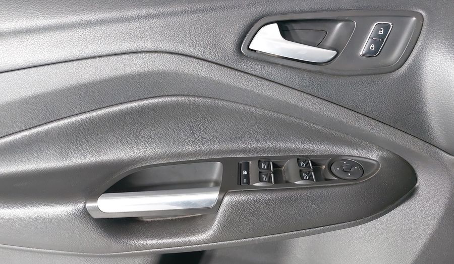 Ford Escape 2.5 S I4 AT Suv 2015