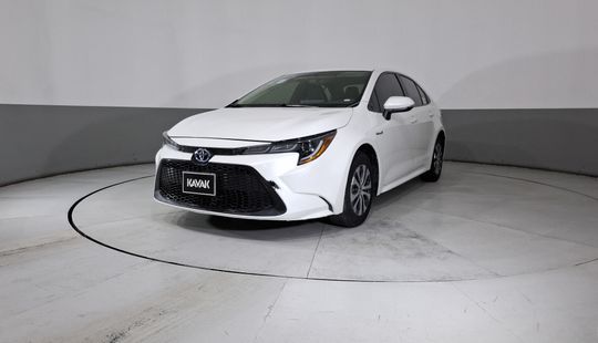 Toyota • Corolla
