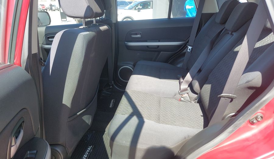 Suzuki Grandnomade 2.4 GLX SPORT Suv 2015