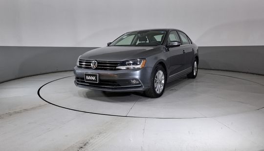 Volkswagen • Jetta