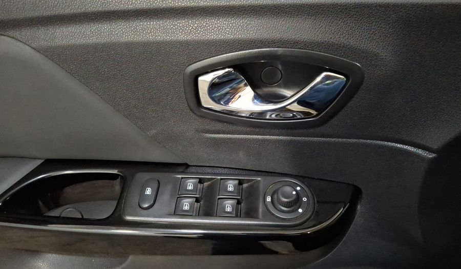 Renault Captur 2.0 ICONIC DEH AUTO Hatchback 2019