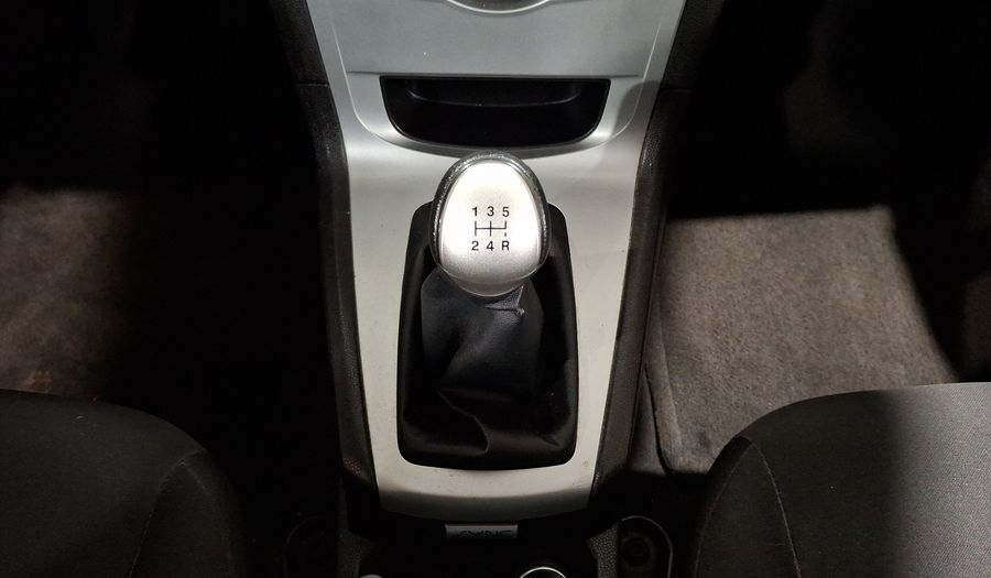 Ford Fiesta 1.6 SE MT Sedan 2016