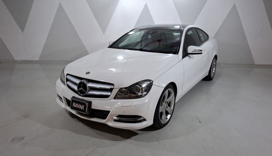 Mercedes Benz • Clase C
