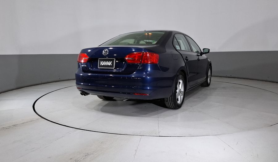 Volkswagen Jetta 2.5 STYLE ACTIVE MT Sedan 2013