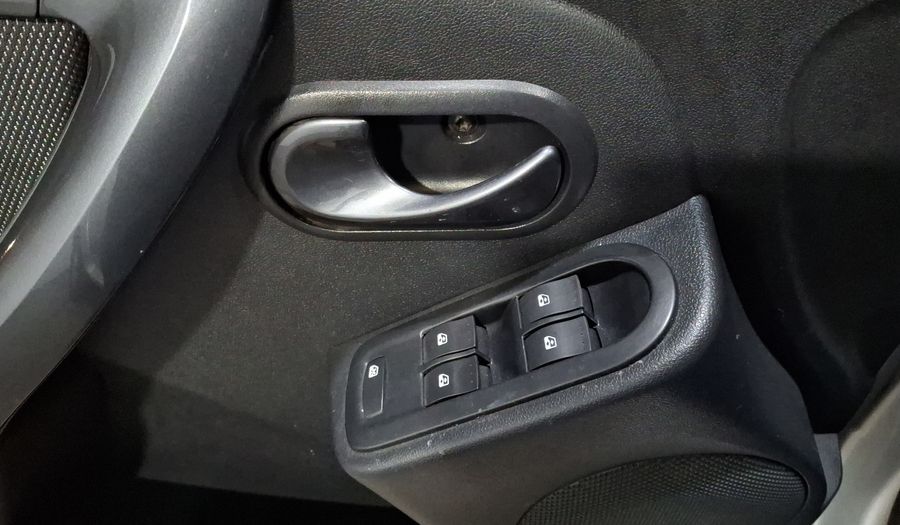Renault Duster 2.0 DYNAMIQUE MEDIA NAV AT Suv 2014