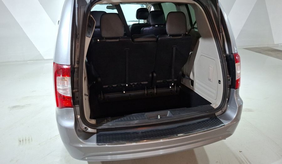 Chrysler Town & Country 3.6 TOURING Minivan 2014