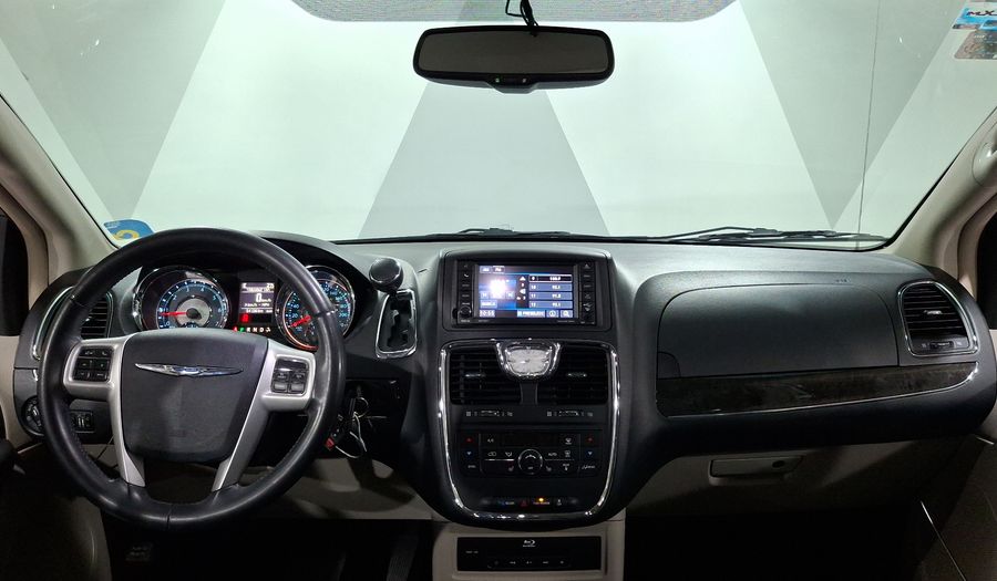 Chrysler Town & Country 3.6 TOURING Minivan 2014