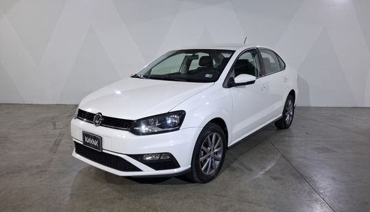 Volkswagen • Vento