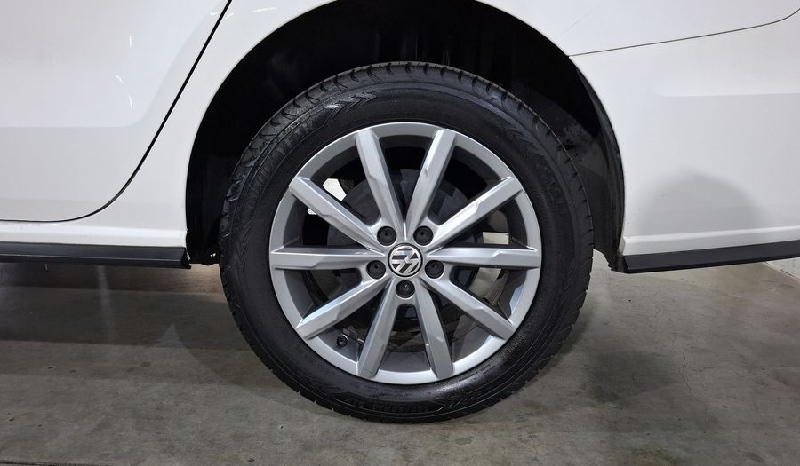 Volkswagen Vento 1.6 COMFORTLINE PLUS AUTO Sedan 2021