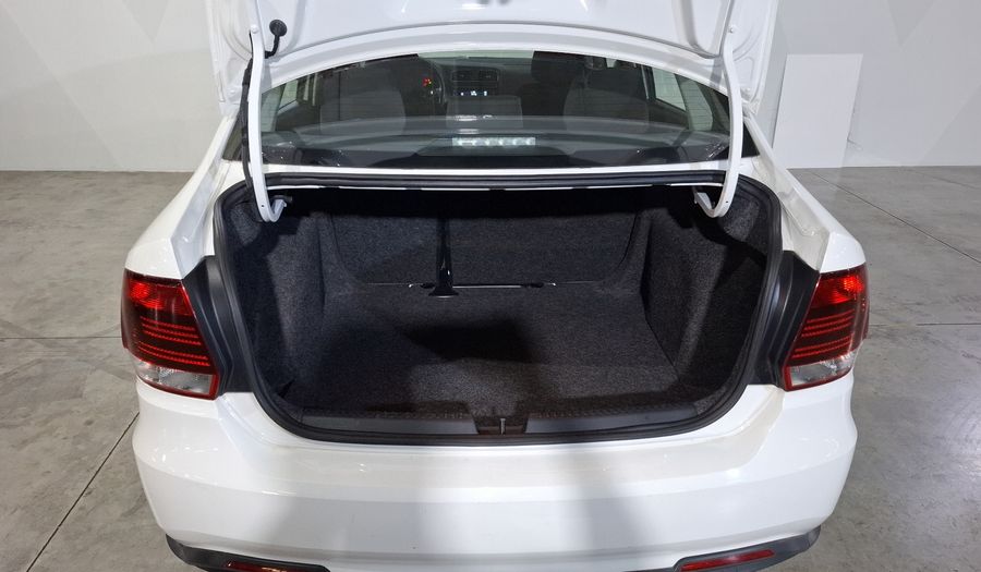 Volkswagen Vento 1.6 COMFORTLINE PLUS AUTO Sedan 2021