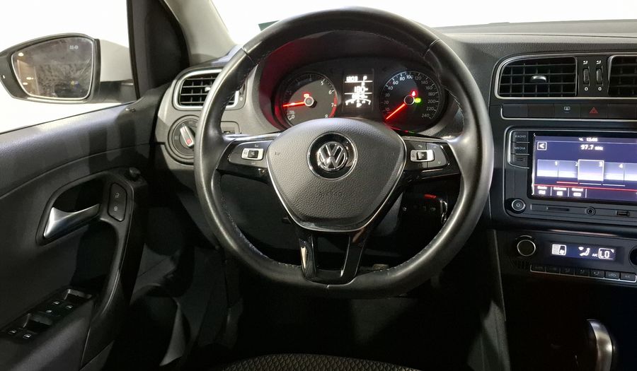 Volkswagen Vento 1.6 COMFORTLINE PLUS AUTO Sedan 2021