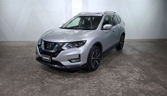 Nissan • X-Trail