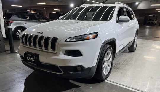 Jeep • Cherokee