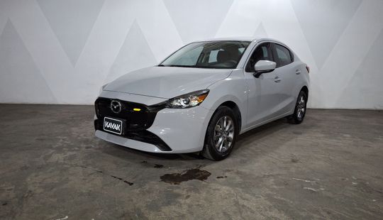 Mazda • Mazda 2