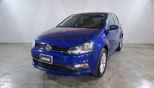 Volkswagen • Polo