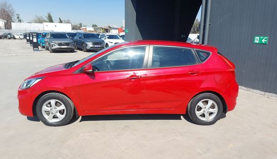 Hyundai • Accent