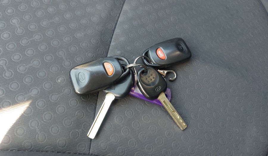 Hyundai Accent 1.6 RB GLS AC 2AB ABS Hatchback 2015