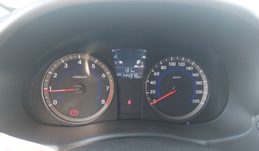 Hyundai Accent 1.6 RB GLS AC 2AB ABS Hatchback 2015