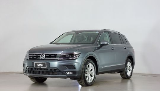 Volkswagen • Tiguan