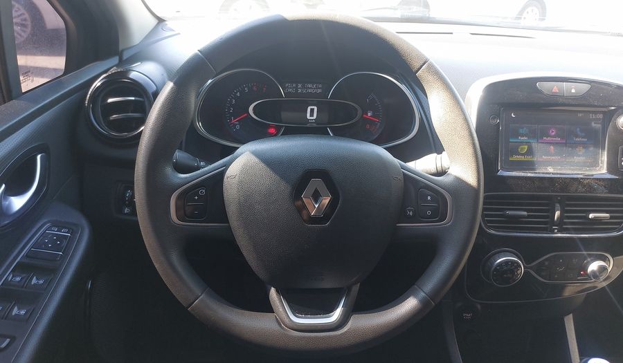 Renault Clio 1.2 EXPRESSION Hatchback 2019
