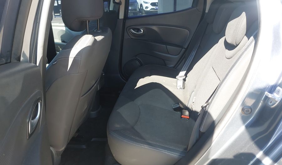 Renault Clio 1.2 EXPRESSION Hatchback 2019