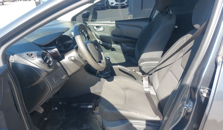Renault Clio 1.2 EXPRESSION Hatchback 2019