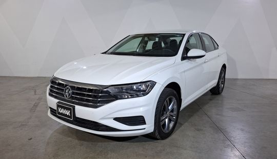 Volkswagen • Jetta