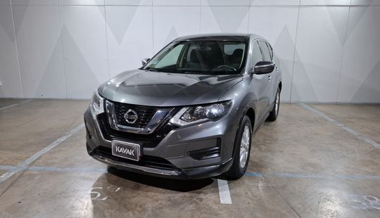Nissan • X-Trail