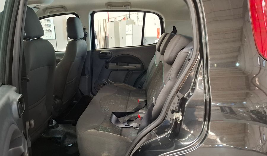Fiat Uno 1.4 8V ATTRACTIVE 5P Hatchback 2014