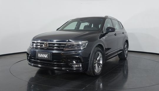 Volkswagen • Tiguan