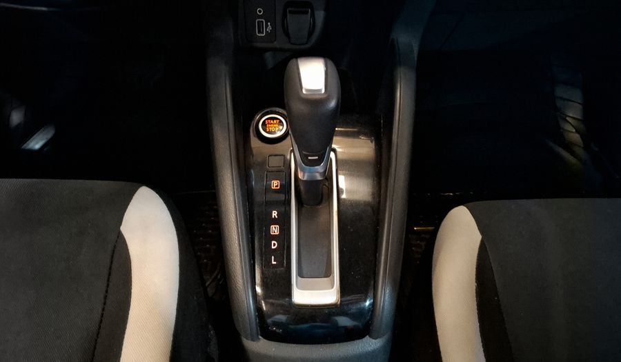 Nissan Versa 1.6 ADVANCE CVT Sedan 2020