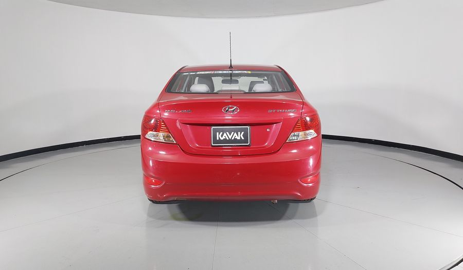 Dodge Attitude 1.6 GL 4DRS AT Sedan 2012