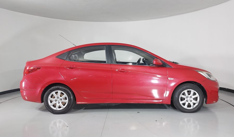 Dodge Attitude 1.6 GL 4DRS AT Sedan 2012