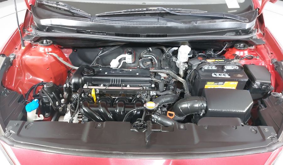 Dodge Attitude 1.6 GL 4DRS AT Sedan 2012