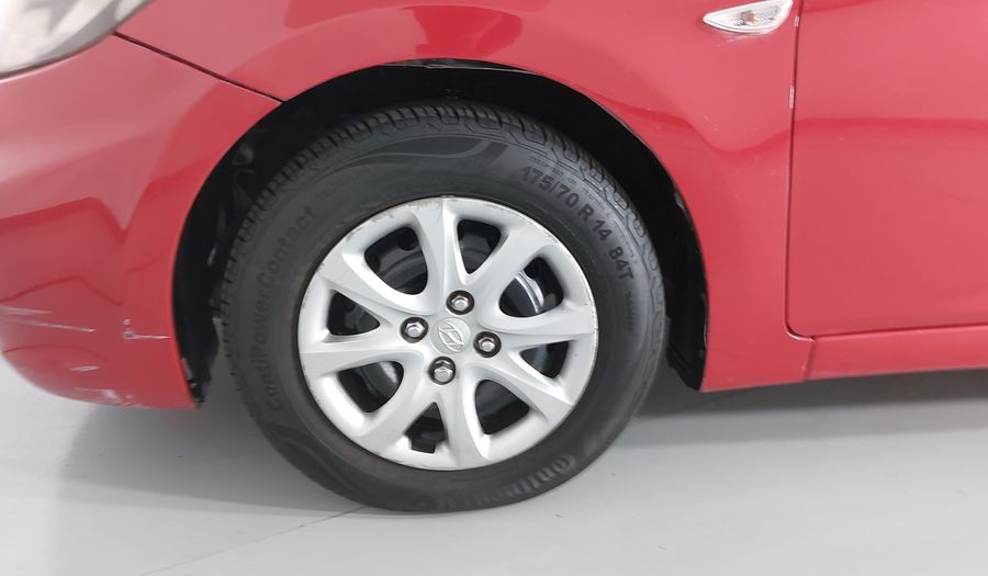 Dodge Attitude 1.6 GL 4DRS AT Sedan 2012