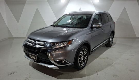 Mitsubishi • Outlander