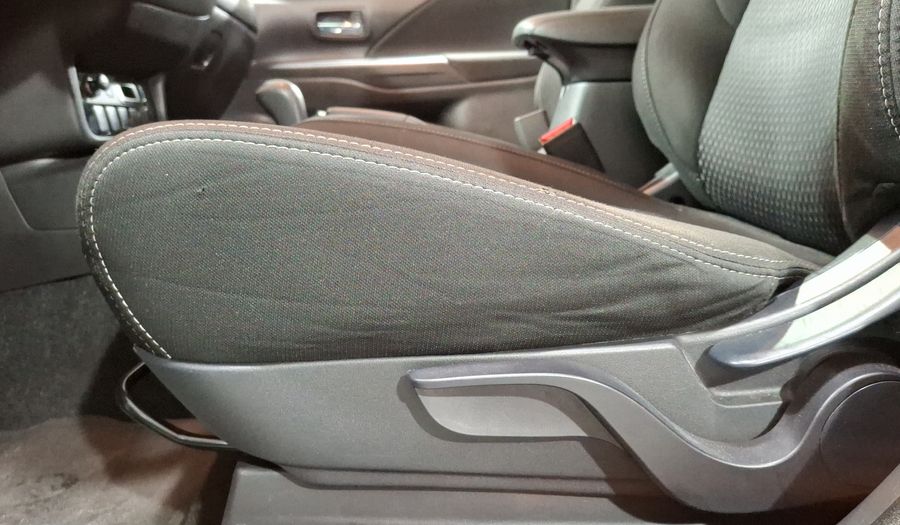 Mitsubishi Outlander 2.4 SE + AUTO Suv 2018